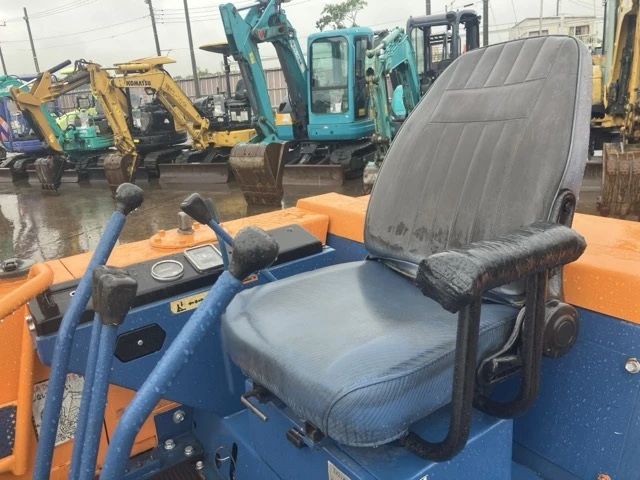 Багер Hitachi EX-22 * ОЧАКВАН 30.10.2026!!!, снимка 9 - Индустриална техника - 55118083