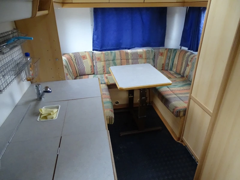 Кемпер Fiat KNAUS TRAVELLER , снимка 8 - Каравани и кемпери - 51878041