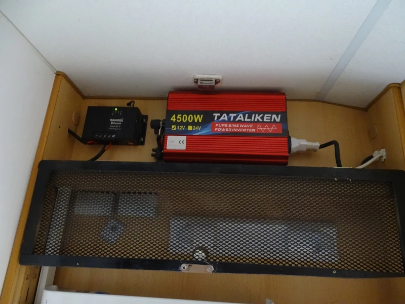 Кемпер Fiat KNAUS TRAVELLER , снимка 16 - Каравани и кемпери - 51878041