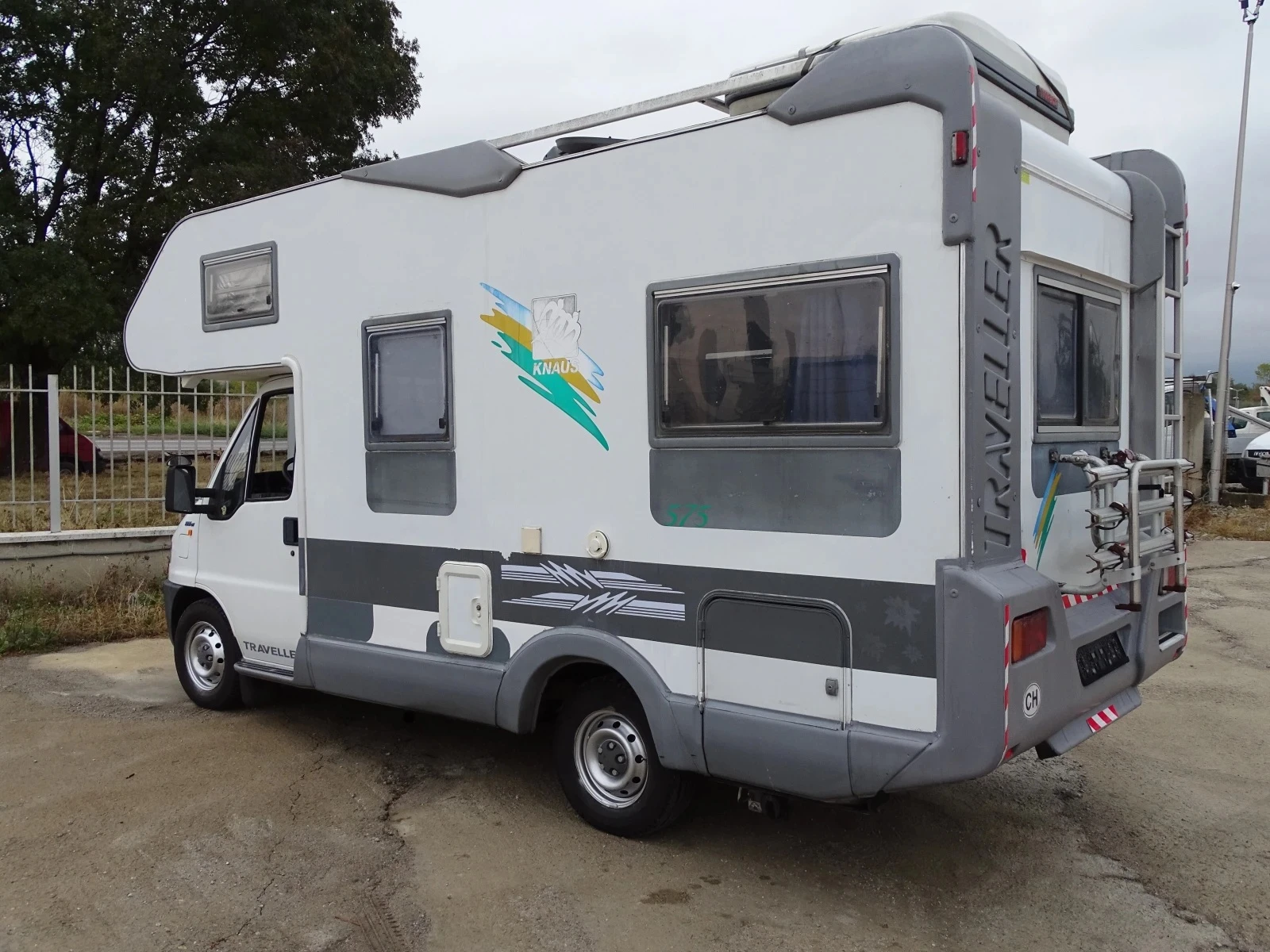 Кемпер Fiat KNAUS TRAVELLER , снимка 4 - Каравани и кемпери - 51878041