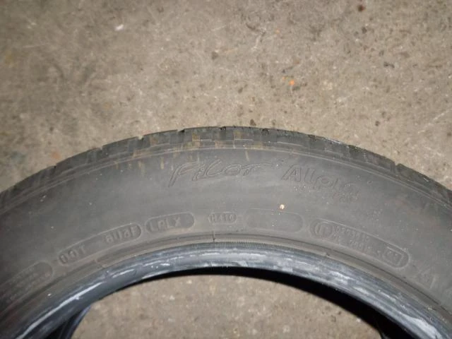 Гуми Всесезонни 215/55R17, снимка 8 - Гуми и джанти - 9172932