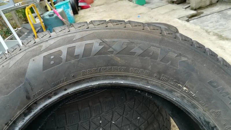 Гуми Зимни 225/65R17, снимка 8 - Гуми и джанти - 26782237