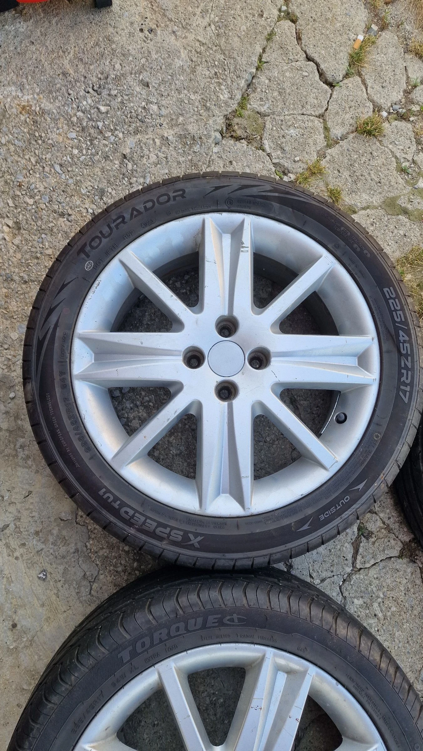 ���� � ������ 225/45R17 | Mobile.bg � ����������� 4