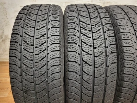 Гуми Зимни 215/65R16, снимка 2 - Гуми и джанти - 48784958