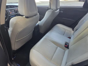 Toyota Auris 1.8 Хибрид , снимка 11