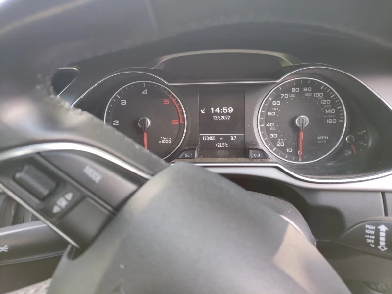 Audi A4 2.0tdi, снимка 11 - Автомобили и джипове - 39847643