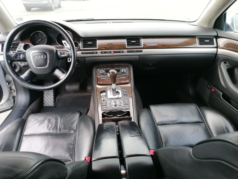 Audi A8 4.2 TDI , Facelift , Keyless go, снимка 13 - Автомобили и джипове - 46775343