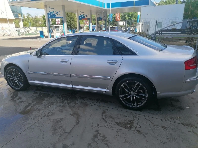 Audi A8 4.2 TDI , Facelift , Keyless go, снимка 2 - Автомобили и джипове - 46775343