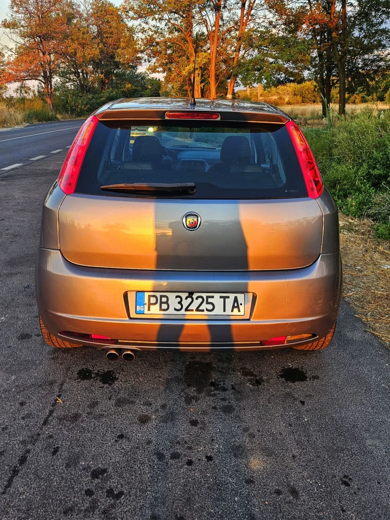 Fiat Punto 1.4Turbo, снимка 8 - Автомобили и джипове - 46850191