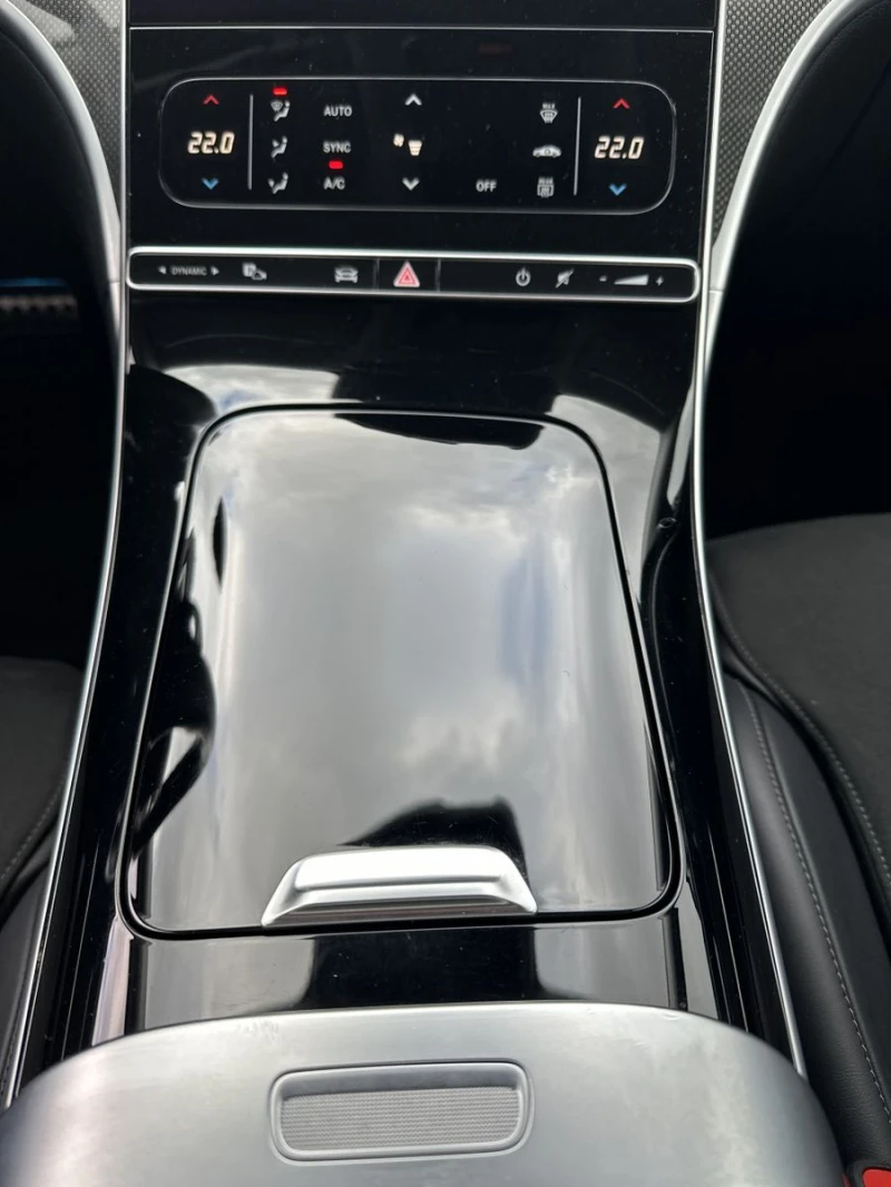 Mercedes-Benz C 220 AMG/200HP/NIGHT/LED/CAM/KLESS/NAVI/425v, снимка 10 - Автомобили и джипове - 50289356