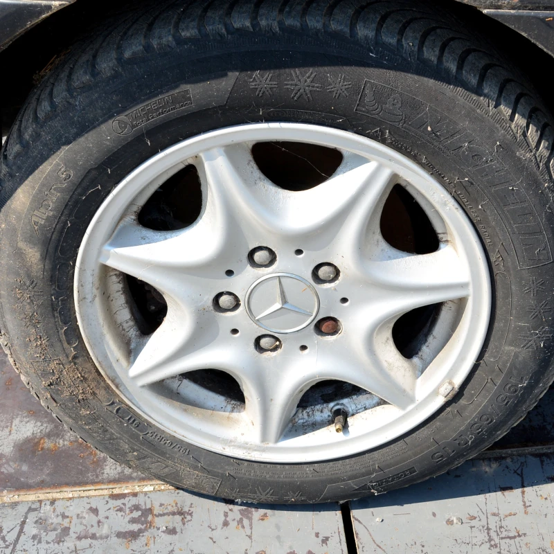 Mercedes-Benz C 180 2.0 i, снимка 6 - Автомобили и джипове - 51244953