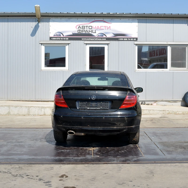 Mercedes-Benz C 180 2.0 i, снимка 4 - Автомобили и джипове - 51244953