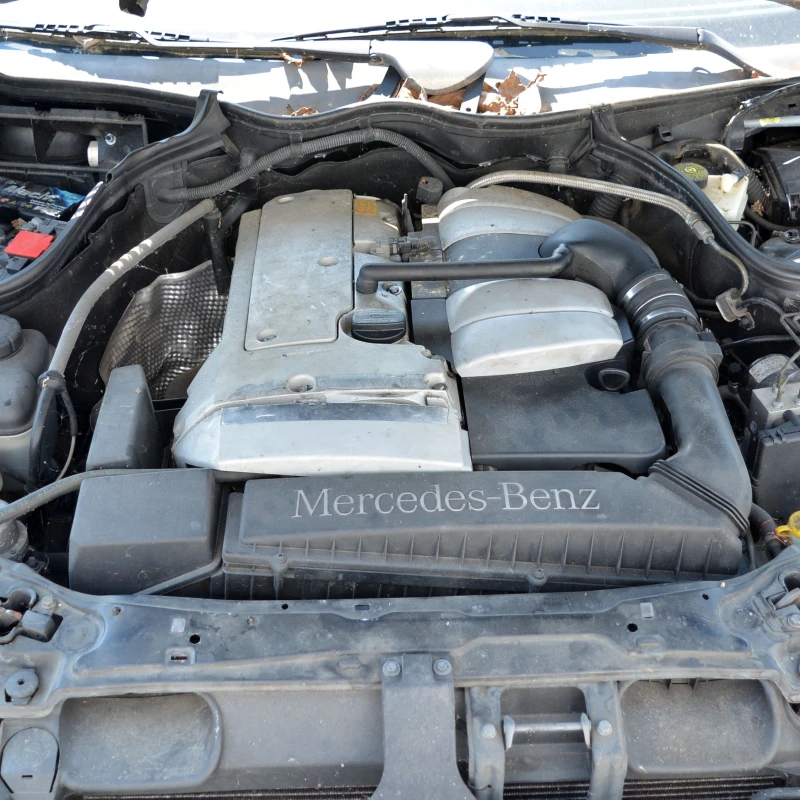 Mercedes-Benz C 180 2.0 i, снимка 7 - Автомобили и джипове - 51244953