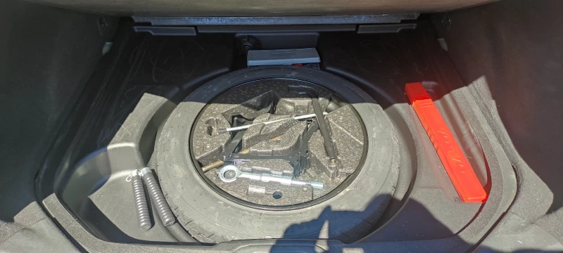 Volvo V60 D3 150, снимка 11 - Автомобили и джипове - 52567937