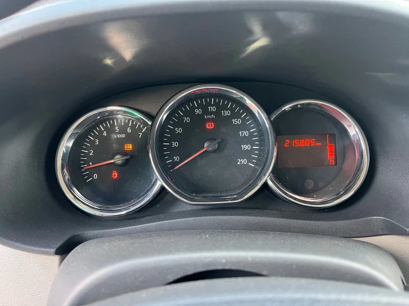 Dacia Lodgy, снимка 12 - Автомобили и джипове - 52595716