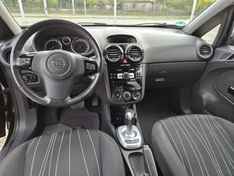 Opel Corsa 1.2i 16V ECOTEC (80 кс) Automatic, снимка 12 - Автомобили и джипове - 52074934