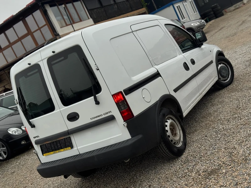 Opel Combo 1.7CDTI 101кс КЛИМАТИК НАВИГАЦИЯ , снимка 6 - Автомобили и джипове - 52537513
