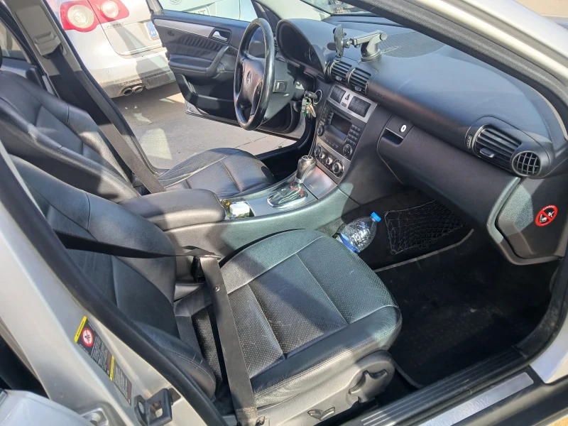 Mercedes-Benz C 220 2.2CDI Facelift, снимка 7 - Автомобили и джипове - 52540235