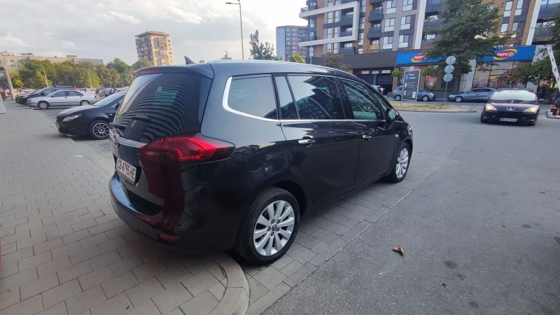 Opel Zafira, снимка 13 - Автомобили и джипове - 52585762