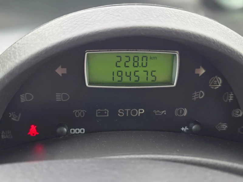 Peugeot 807 2.2 i 7 Места, снимка 14 - Автомобили и джипове - 53094565