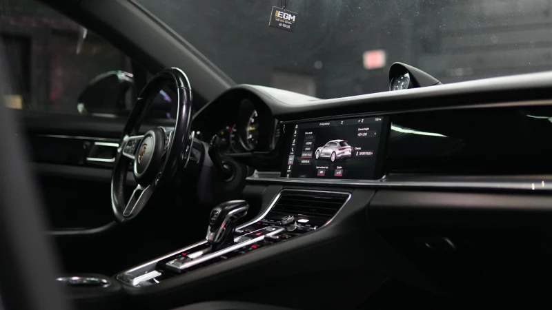 Porsche Panamera 4 E-Hybrid Sport Turismo AWD, снимка 11 - Автомобили и джипове - 53120106