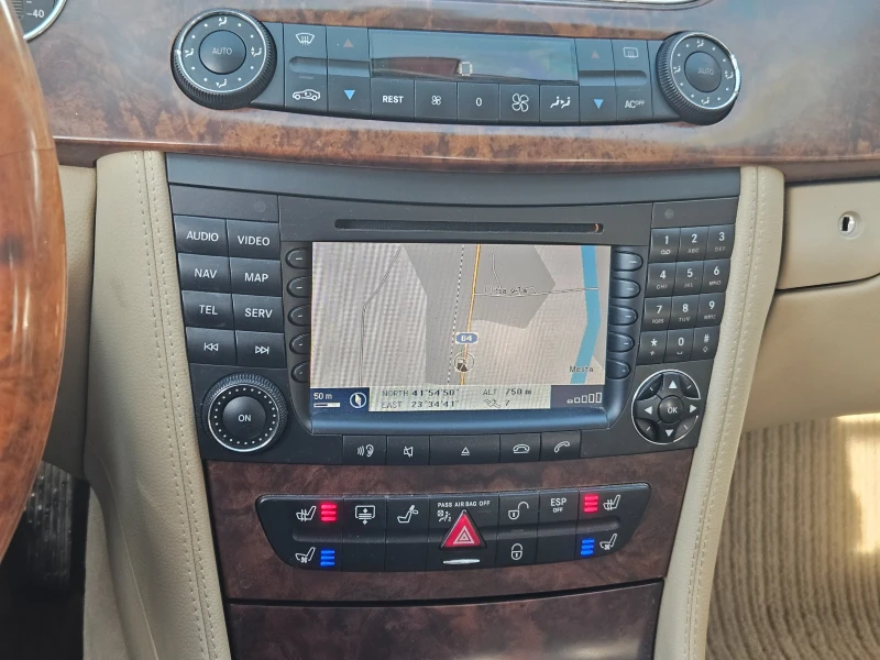 Mercedes-Benz CLS 500 LPG, снимка 10 - Автомобили и джипове - 53138112