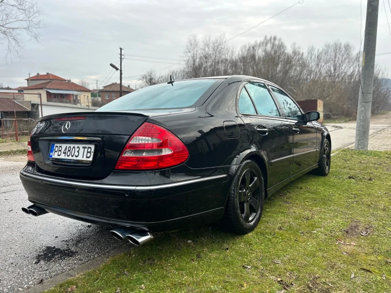 Mercedes-Benz E 320