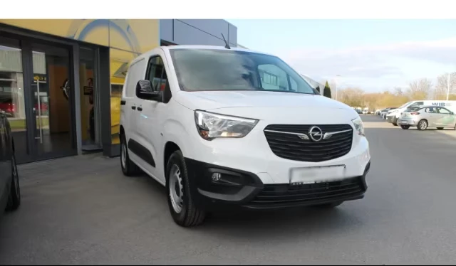 Opel Combo E CARGO/136HP/PDCNAVI/CAM/111d - изображение 4