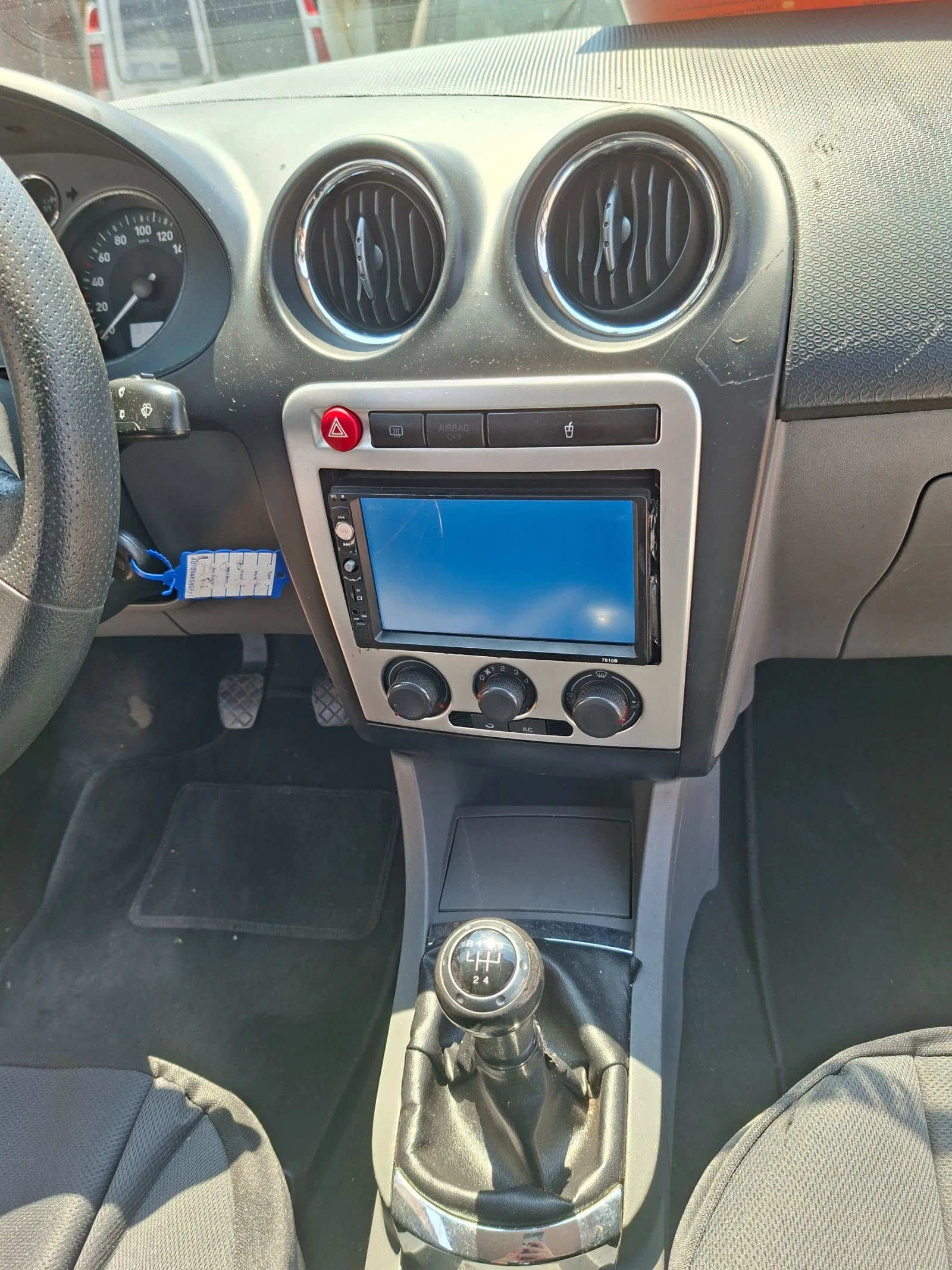 Seat Ibiza  - изображение 2
