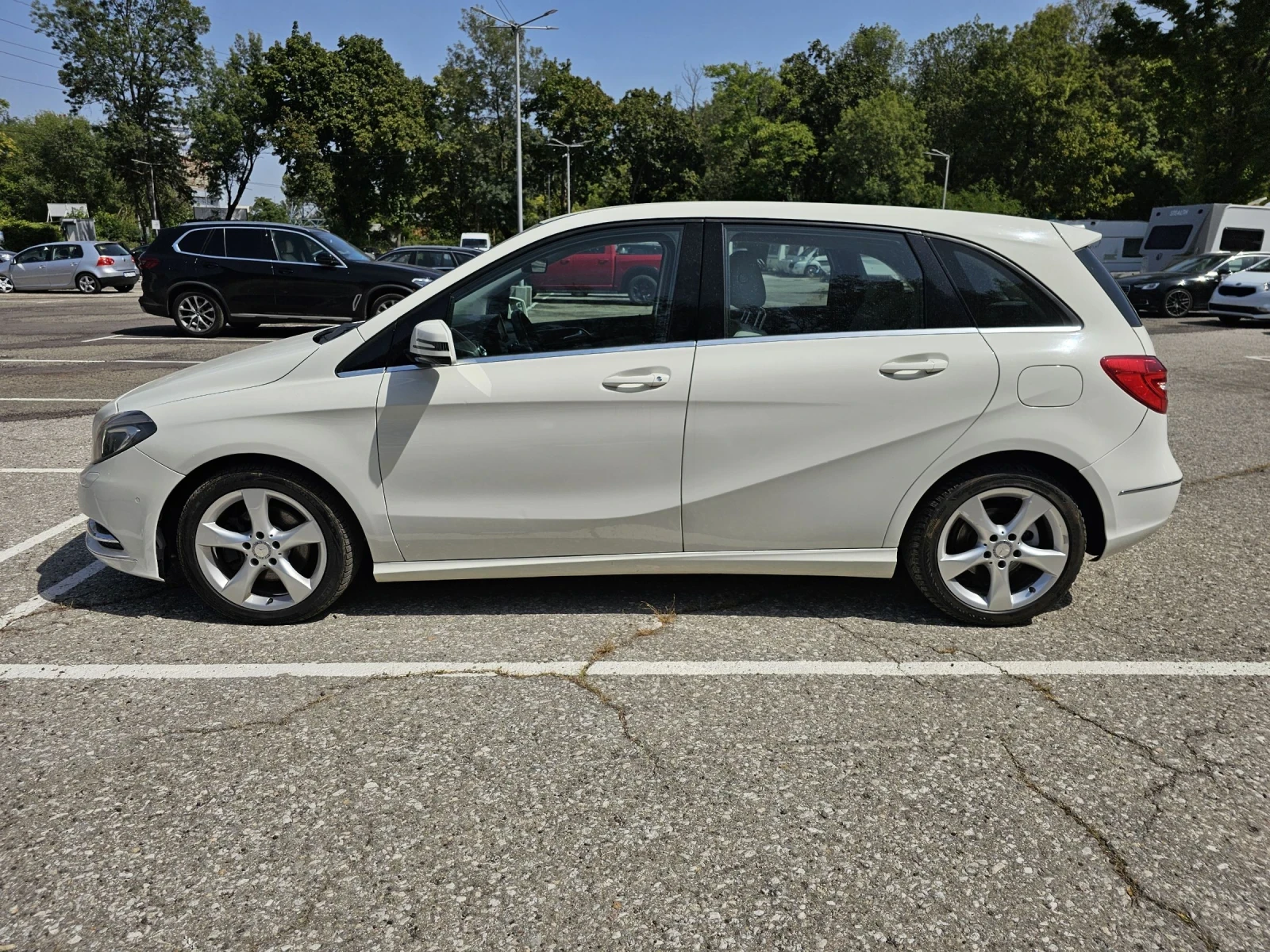 Mercedes-Benz B 180 2013г. 162000км 109к.с. БЕЗ ЗАБЕЛЕЖКИ ЛИЗИНГ - изображение 5