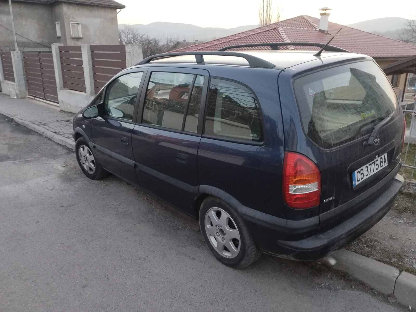 Opel Zafira 1.8i 115kc ГАЗ - изображение 3