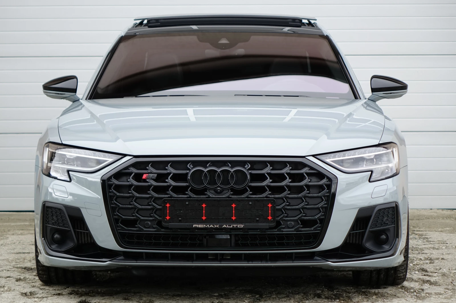 Audi S8 CERAMIC* CARBON* OLED LIGHTS* B&O* 360*  - изображение 2
