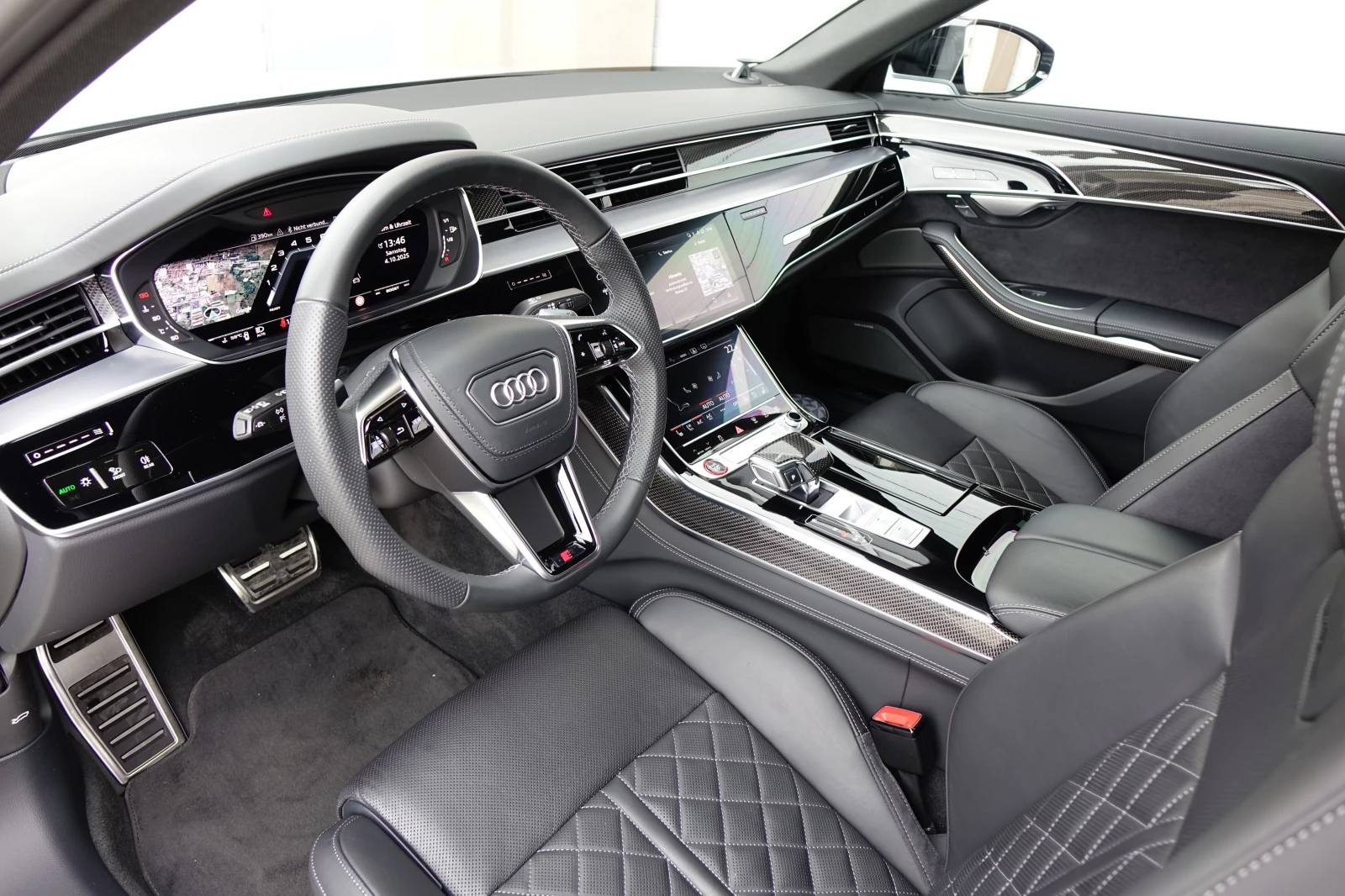 Audi S8 CERAMIC* CARBON* OLED LIGHTS* B&O* 360*  - изображение 10