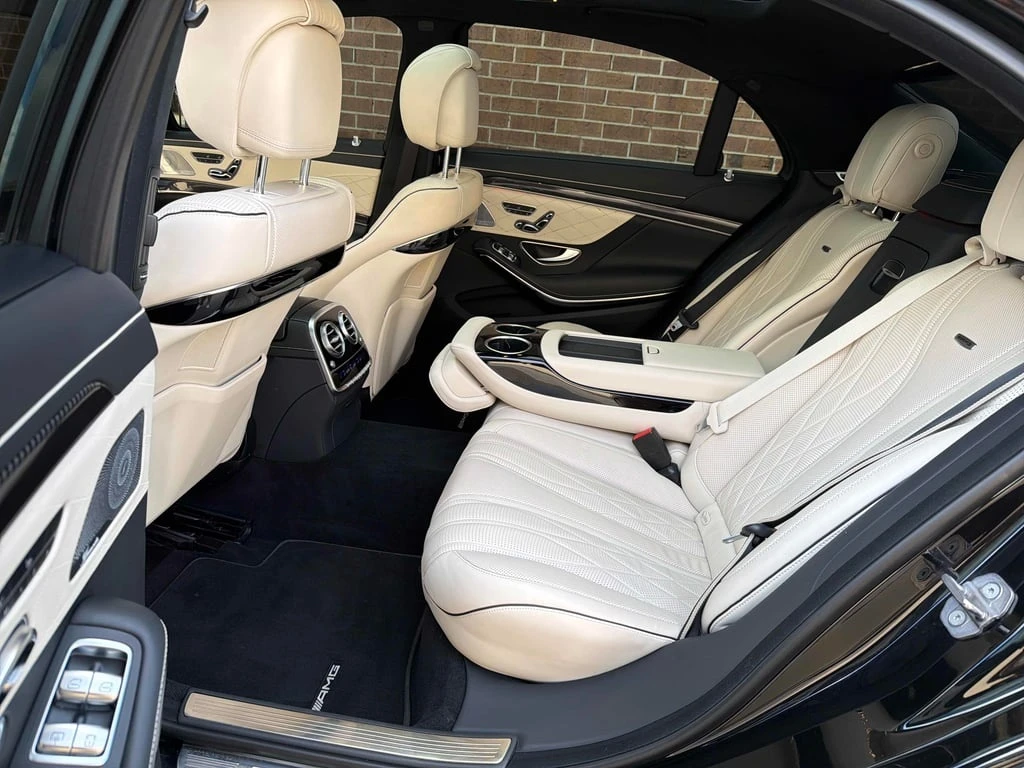 Mercedes-Benz S 63 * AMG * CARFAX * БЕЗ ПЪРВОНАЧАЛНА ВНОСКА - изображение 10