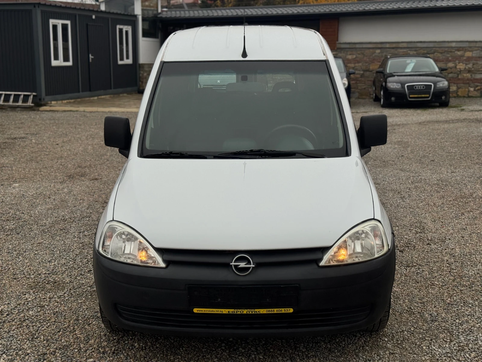 Opel Combo 1.7CDTI 101кс КЛИМАТИК НАВИГАЦИЯ  - изображение 2