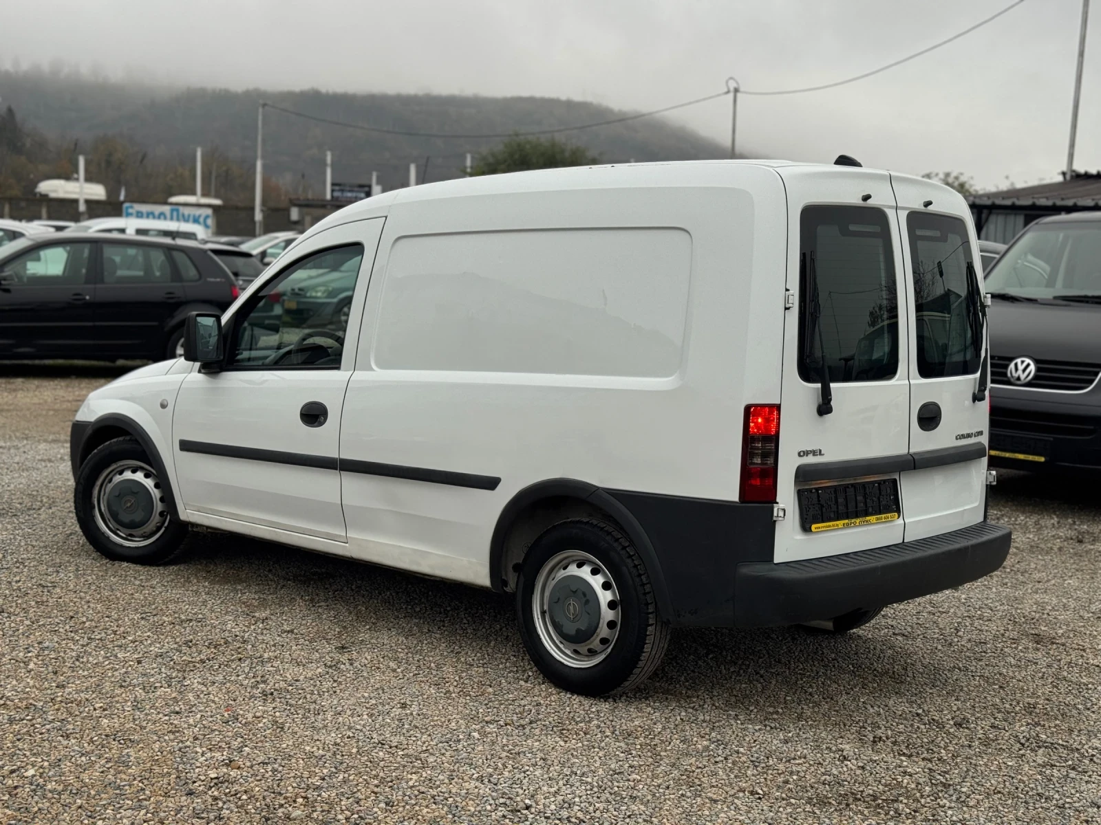 Opel Combo 1.7CDTI 101кс КЛИМАТИК НАВИГАЦИЯ  - изображение 8