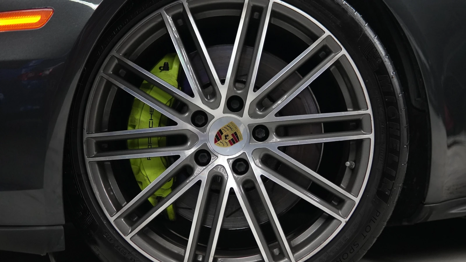 Porsche Panamera 4 E-Hybrid Sport Turismo AWD - изображение 9