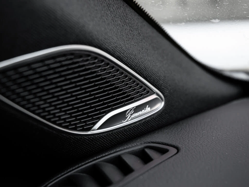 Mercedes-Benz CLA 200 4MATIC* BURMESTER* 360* Distronic* Auto Parking, снимка 12 - Автомобили и джипове - 53814852