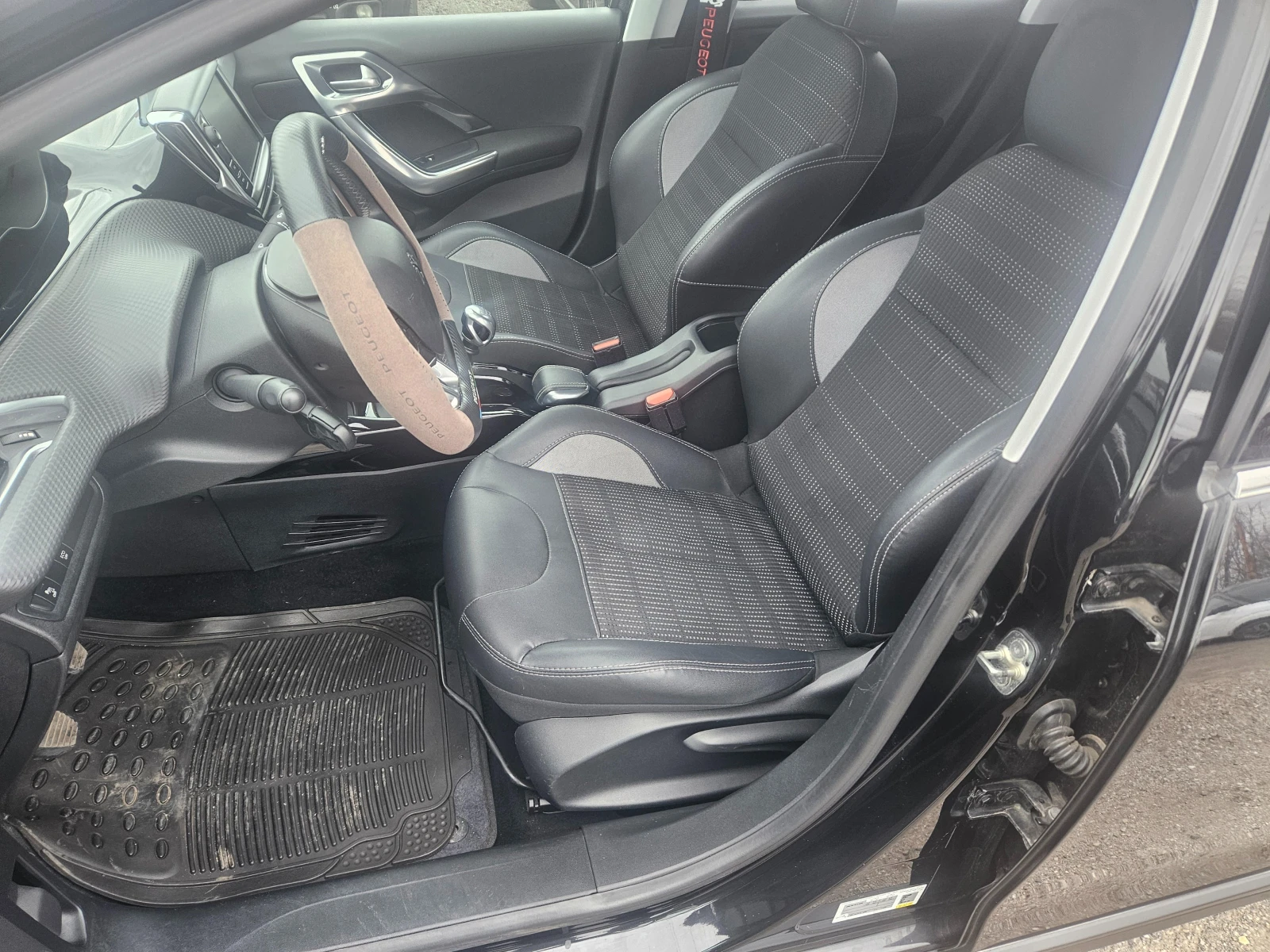 Peugeot 2008 1.6HDI-FACE НАВИГАЦИЯ-КАМЕРА-ПЕРФЕКТНО, снимка 14 - Автомобили и джипове - 53902971