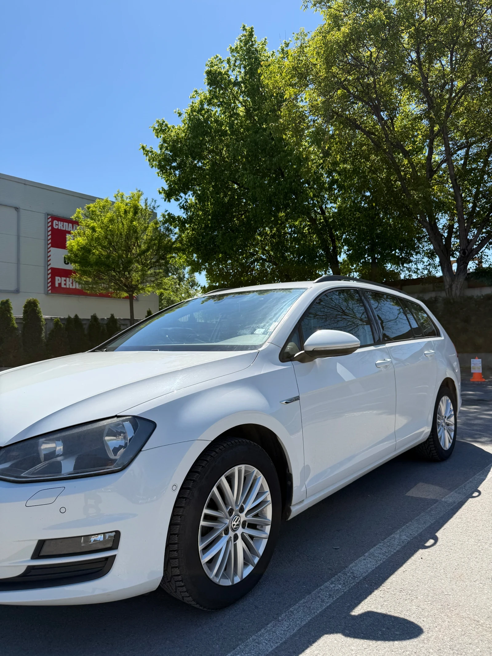 VW Golf 1.2 tsi, снимка 2 - Автомобили и джипове - 54460238
