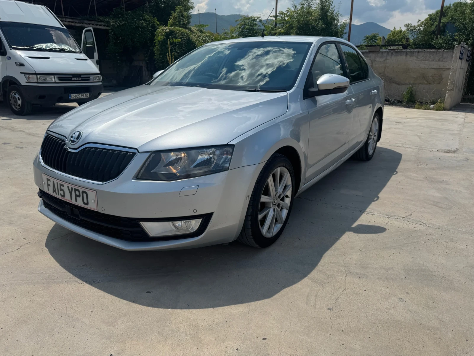 Skoda Octavia 1.6tdi / ДИСТРОНИК / ПАРКТРОНИК / ТОП , снимка 2 - Автомобили и джипове - 54783839