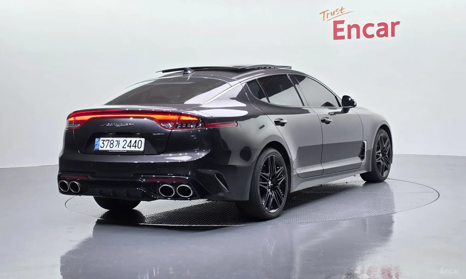 Kia Stinger 2.0 Turbo 2WD, снимка 2 - Автомобили и джипове - 55049783