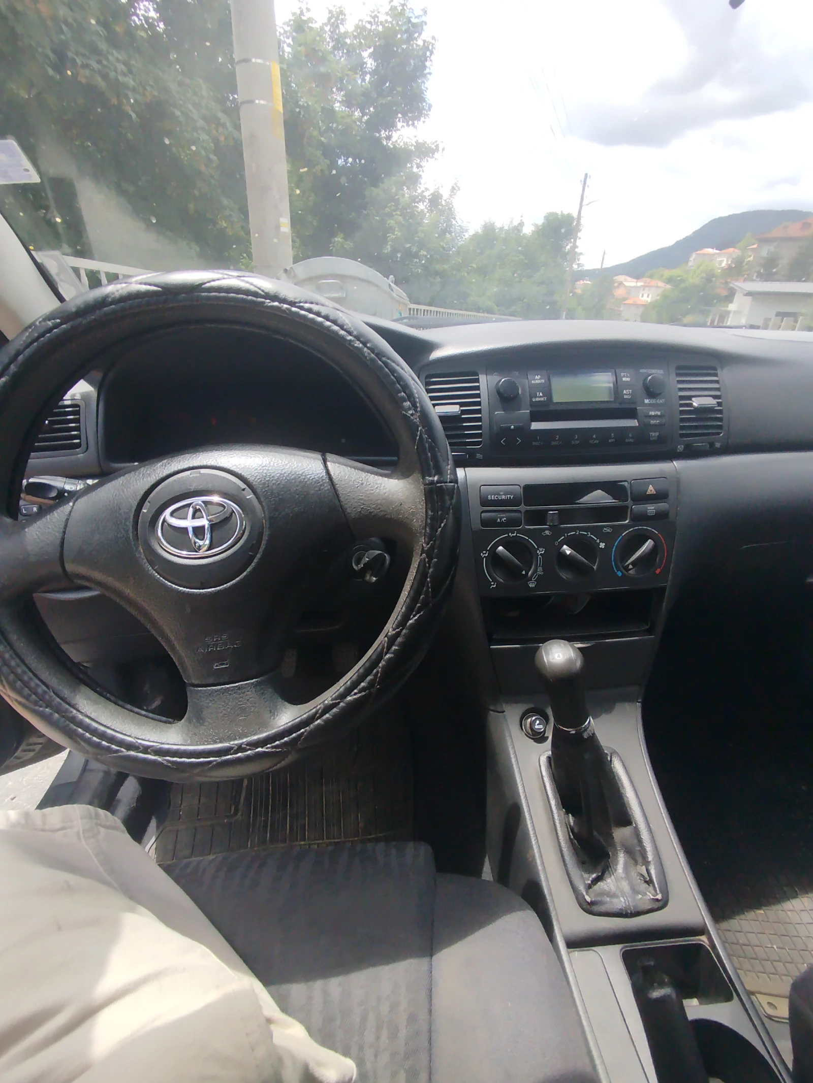 Toyota Corolla 2.0D-4D, снимка 9 - Автомобили и джипове - 55161641