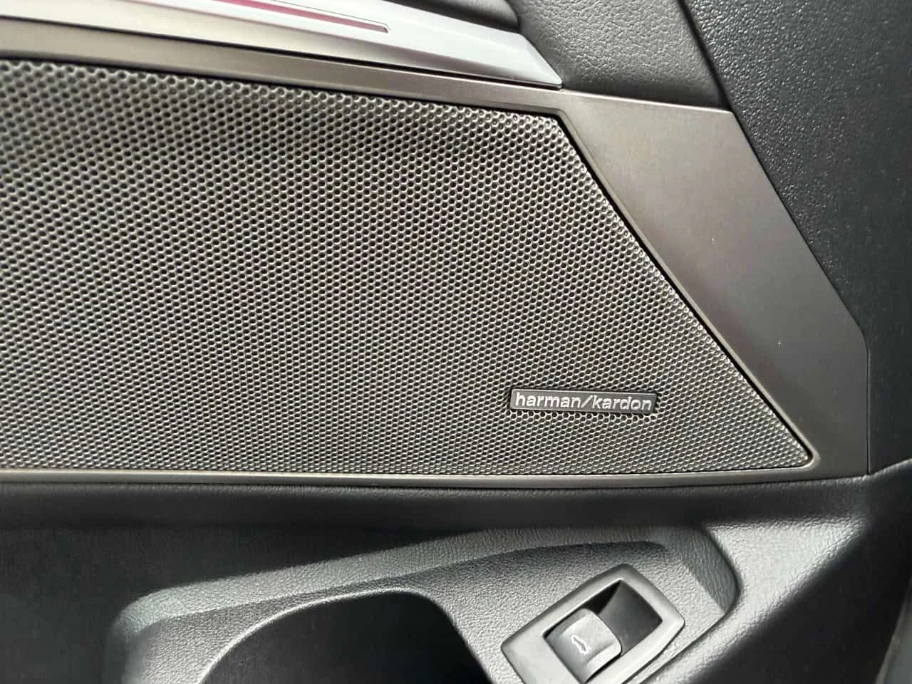 BMW M3 * Competition M xDrive* АВТОКРЕДИТ БЕЗ ПЪРВОНАЧАЛН, снимка 12 - Автомобили и джипове - 55290455