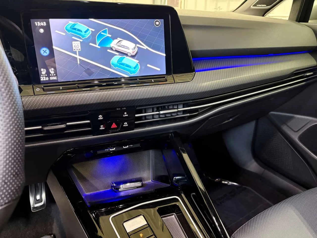VW Golf R DSG / HUD / MEMORY , снимка 10 - Автомобили и джипове - 55584266