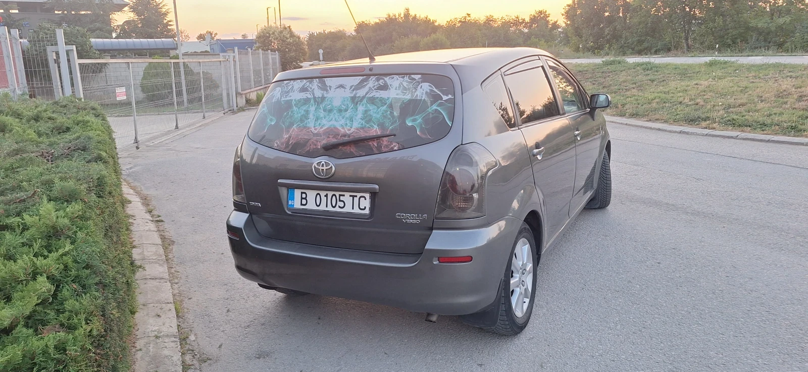 Toyota Corolla verso, снимка 3 - Автомобили и джипове - 55848705