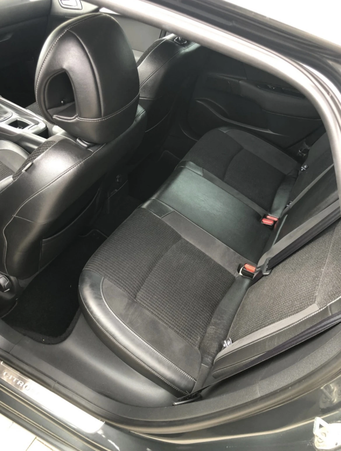 Citroen C4 1.6 HDi, снимка 10 - Автомобили и джипове - 55901581