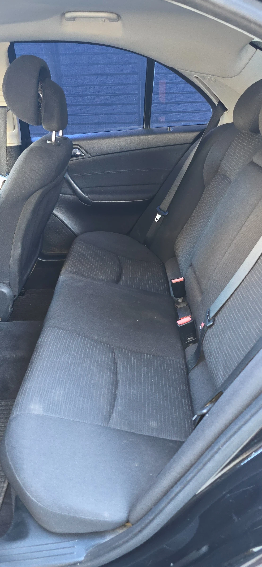 Mercedes-Benz C 220, снимка 6 - Автомобили и джипове - 56043701