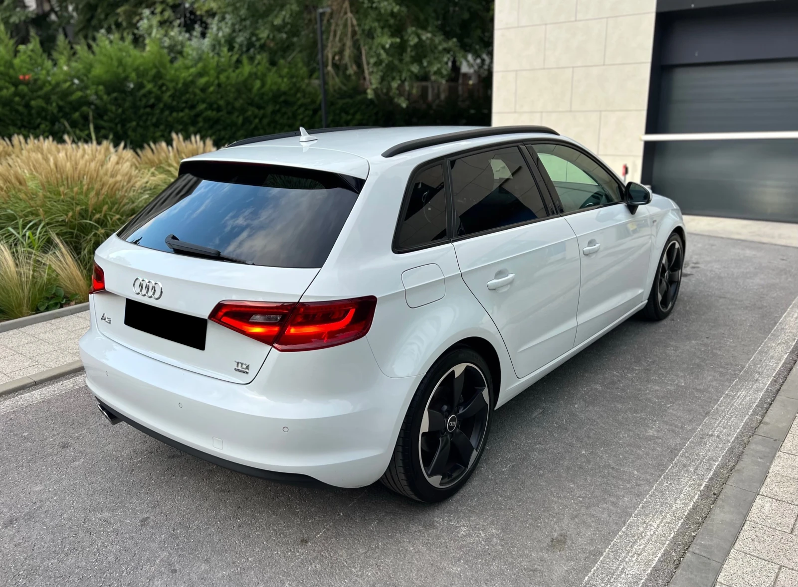 Audi A3 2.0 TDI 184 к.с. S-LINE SHADOW QUATTRO MATRIX, снимка 4 - Автомобили и джипове - 56092492