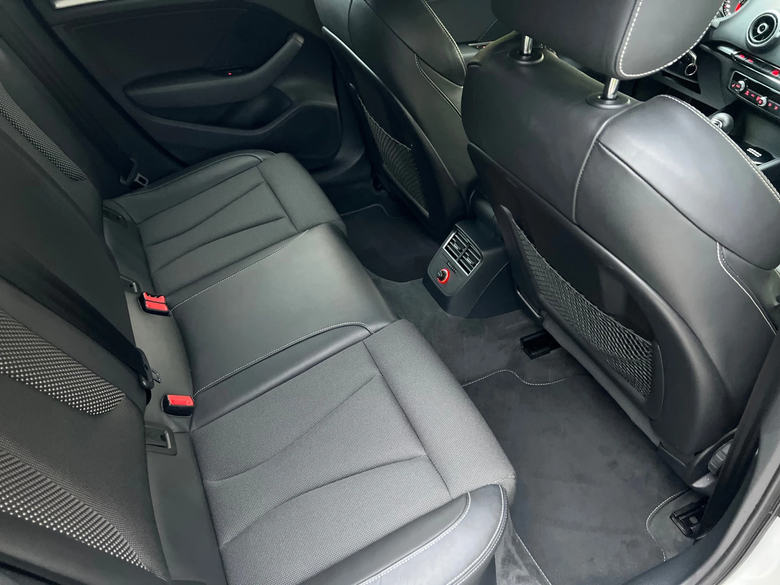 Audi A3 2.0 TDI 185к.с. S-LINE SHADOW QUATTRO MATRIX, снимка 13 - Автомобили и джипове - 56092492